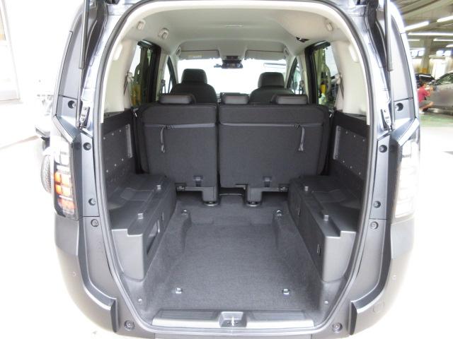 フリード クロスター ・当店デモカー・ナビ・リアカメラ・LEDヘッドライト・ETC・横滑り防止装置・両側電動スライドドア・両席シートヒーター・ブラインドスポットインフォメーション・禁煙車・ドラレコ前後・ホンダセンシング(20枚目)