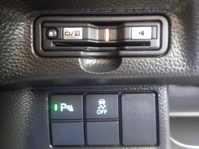 N-BOXカスタム L ・ナビ・リアカメラ・ETC・障害物センサー・ドラレコ前後・横滑り防止装置・両側電動スライドドア・両席シートヒーター・ワンオーナー・禁煙車・ホンダセンシング・アクティブクルーズコントロール Pソナー(9枚目)