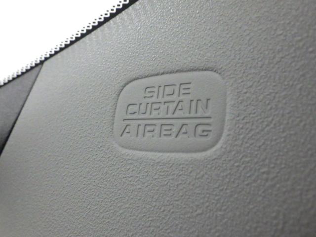 フィット ｅ：ＨＥＶベーシック　・ハイブリッド車・ナビ・リアカメラ・ＥＴＣ・横滑り防止装置・障害物センサー・ＬＥＤヘッドライト・ワンオーナー・禁煙車・ＵＳＢジャック・ホンダセンシング・アクティブクルーズコントロール　ＣＭＢＳ　Ｒカメ（12枚目）