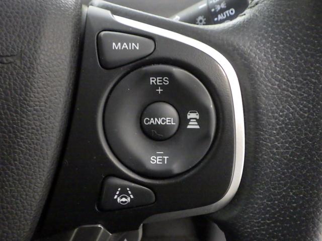 フリード G・ホンダセンシング ・4WD・ナビ・リアカメラ・両側電動スライドドア・横滑り防止装置・ETC・LEDヘッドライト・3列シート・6人乗り・ウオークスルー・両席シートヒーター・ホンダセンシング・アクティブクルーズコントロール(8枚目)