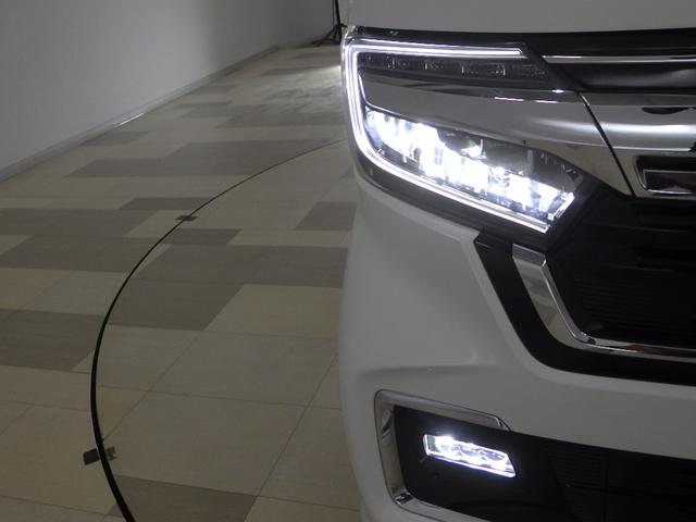 ＬＥＤヘッドライト！省電力で明るく遠くまで照らし、夜道や雨天時などの安心感を高めます☆点灯の瞬間から光量を放つＬＥＤの特性により、トンネルへの進入直後などでも安心感のある視界を提供します！