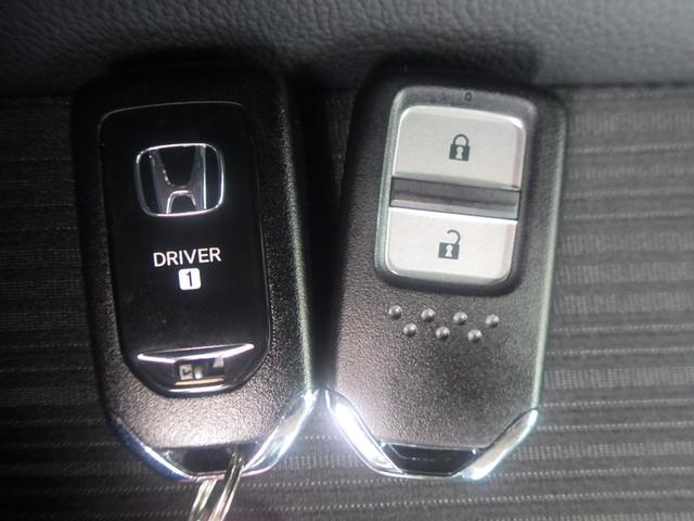 WR-V Z ・当社デモカー・ナビ・リアカメラ・ETC・横滑り防止装置・障害物センサー・LEDヘッドライト・アルミホイール・ドライブレコーダー・パドルシフト・禁煙車・ホンダセンシング・アクティブクルーズコントロール(9枚目)