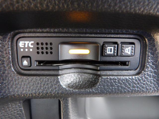 N-BOXカスタム G・Lターボホンダセンシング ・ターボ車・ナビ・リアカメラ・ETC・LEDヘッドライト・アルミホイール・両側電動スライドドア・ベンチシート・両席シートヒーター・横滑り防止装置・ワンオーナー・禁煙車・ホンダセンシング・クルコン PW(8枚目)