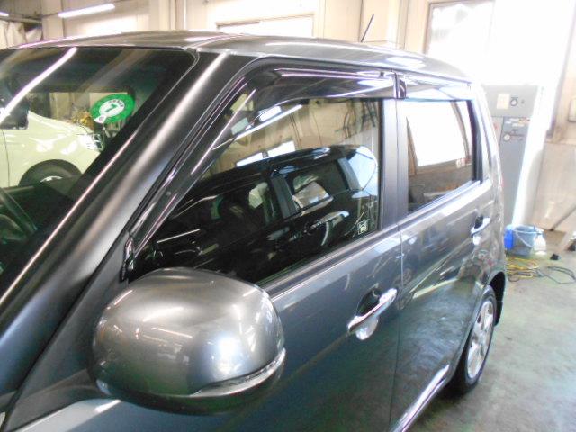 N-ONE プレミアム・Lパッケージ ・ナビ・ETC・ドライブレコーダー・リアカメラ・ディスチャージヘッドライト・アルミホイール・ベンチシート ECONモード 両席エアバック フルオートエアコン スマートキ- セキュリティー フルセグ(20枚目)