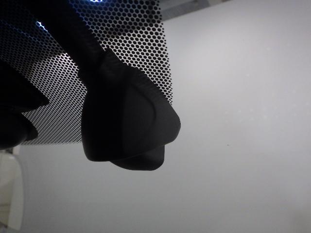 フリード+ハイブリッド ハイブリッドG・ホンダセンシング フリード+ハイブリッド・ルナシルバー・メタリック・ナビ・前後ドラレコ・サイドカーテンエアバック・LEDヘッドライト・ホンダセンシング・シートヒーター 衝突軽減 VSA Rカメラ 盗難防止装置 AC(4枚目)