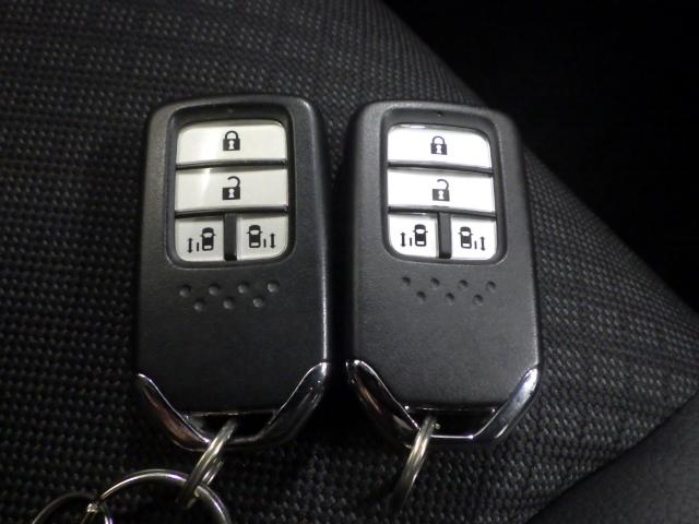 フリード+ハイブリッド ハイブリッドG・ホンダセンシング フリード+ハイブリッド・ルナシルバー・メタリック・ナビ・前後ドラレコ・サイドカーテンエアバック・LEDヘッドライト・ホンダセンシング・シートヒーター 衝突軽減 VSA Rカメラ 盗難防止装置 AC(17枚目)