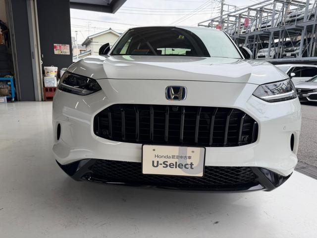 ZR-V e:HEVZ特別仕様車ブラックスタイル 当店元試乗車・Zブラックスタイル・プラチナホワイトパール・本革電動シート・全周囲カメラ・コネクトナビ・BOSEプレミアムオーディオ・シートヒーター・ドラレコ装備・LEDヘッドライト・ホンダセンシング(3枚目)