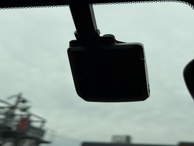 ZR-V e:HEVZ特別仕様車ブラックスタイル 当店元試乗車・Zブラックスタイル・プラチナホワイトパール・本革電動シート・全周囲カメラ・コネクトナビ・BOSEプレミアムオーディオ・シートヒーター・ドラレコ装備・LEDヘッドライト・ホンダセンシング(16枚目)