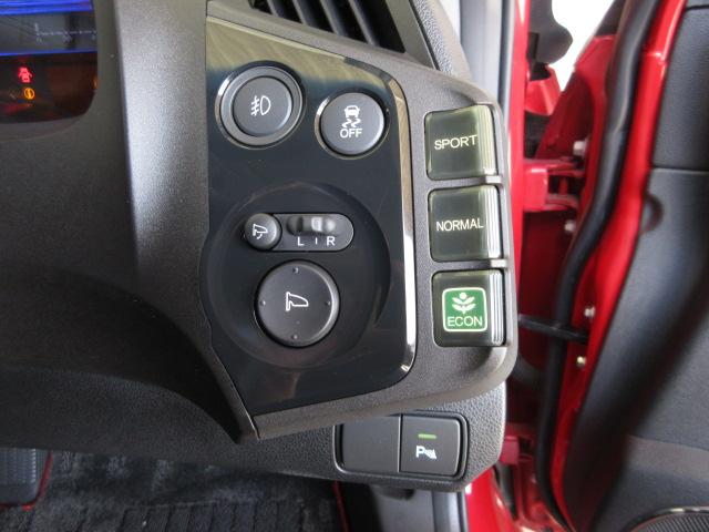 CR-Z αマスターレーベル 禁煙車・ミラノレッド・社外ナビ・リヤカメラ・αマスターレーベル・アルミホイール・HIDヘッドライト・ Bカメラ ナビ・TV スマキー オートクルーズ フルセグ USB アイストップ キーフリーシステム(7枚目)