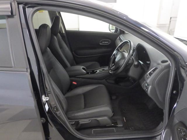 ヴェゼル ハイブリッドZ・ホンダセンシング 禁煙車・ミッドナイトブルービーム・メタリック・8インチナビ・前後ドラレコ・LEDヘッドライト・ホンダセンシング・ レーダーサポート 1オーナ- DVD再生機能 横滑り防止システム バックアイカメラ(20枚目)