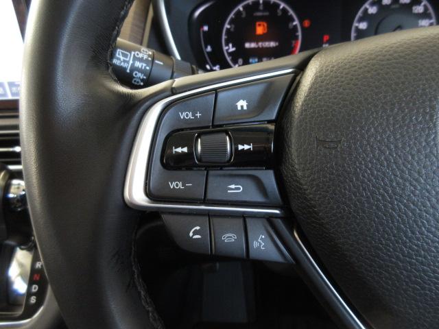 オデッセイ アブソルート・ＥＸ　禁煙車・プラチナホワイトパール・マルチビューカメラ・デカナビ・前後ドラレコ・ＬＥＤヘッドライト・ホンダセンシング・シートヒーター・トリプルゾーンエアコン　パーキングサポート　シ－トヒ－タ－　３列シート（7枚目）