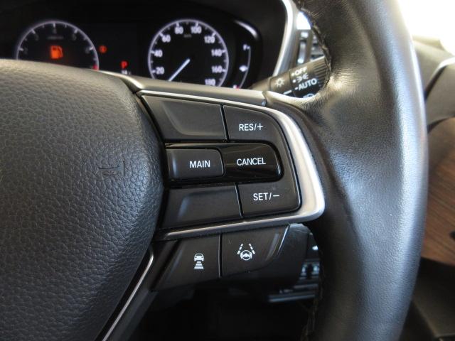 オデッセイ アブソルート・ＥＸ　禁煙車・プラチナホワイトパール・マルチビューカメラ・デカナビ・前後ドラレコ・ＬＥＤヘッドライト・ホンダセンシング・シートヒーター・トリプルゾーンエアコン　パーキングサポート　シ－トヒ－タ－　３列シート（8枚目）