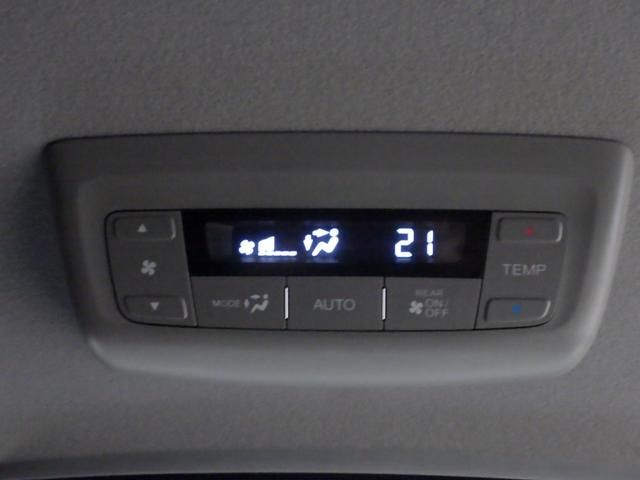 ステップワゴンスパーダ スパーダ・クールスピリットホンダセンシング　禁煙車・プラチナホワイト・パール・デカナビ・リヤ席モニター・オートサイドステップ・リモコンエンジンスターター・８人乗り・ドラレコ前後・ＬＥＤヘッドライト・ホンダセンシング　サイドエアバック　スマートキ（11枚目）