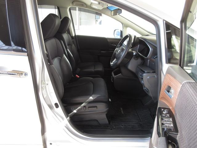 オデッセイハイブリッド ｅ：ＨＥＶアブソルート　禁煙車・スーパープラチナメタリック・８人乗り・デカナビ・ＬＥＤヘッドライト・ホンダセンシング・サイドカーテンエアバック・ＥＴＣ・リヤカメラ　衝突被害軽減ブレーキ　ＬＥＤヘッドランプ　クリアランスソナー（20枚目）