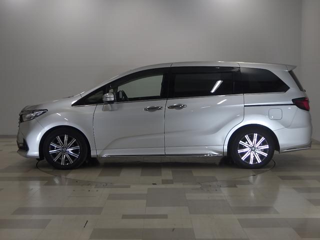 オデッセイハイブリッド ｅ：ＨＥＶアブソルート　禁煙車・スーパープラチナメタリック・８人乗り・デカナビ・ＬＥＤヘッドライト・ホンダセンシング・サイドカーテンエアバック・ＥＴＣ・リヤカメラ　衝突被害軽減ブレーキ　ＬＥＤヘッドランプ　クリアランスソナー（30枚目）