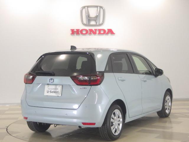 フィット e:HEVホーム 元当社試乗車・フィヨルドミスト・パール・禁煙車・9インチナビ・ETC・サイドエアバッグ・LEDヘッドライト・ホンダセンシング・ 前後誤発進抑制機能 助手席エアバッグ 運転席エアバッグ 1オナ ABS(27枚目)