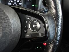 �ϥ�ɥ뱦¦�ˤϥ��롼������ȥ�����Υ����å����������챿ž�������¿����ƹԤ��ޤ��� 4