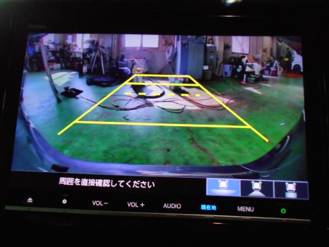 ステップワゴンスパーダ スパーダホンダセンシング　禁煙車　８人乗り　９インチナビ　フリップダウンモニター　ＥＴＣ　ドライブレコーダー　盗難防止　助手席エアバッグ　Ｗパワスラ　記録簿有　リアオートエアコン　地デジ　サイドエアバッグ　ＬＥＤライト　ＵＳＢ（4枚目）