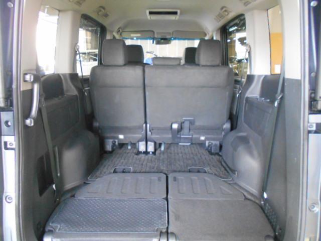 ステップワゴンスパーダ スパーダホンダセンシング　禁煙車　８人乗り　９インチナビ　フリップダウンモニター　ＥＴＣ　ドライブレコーダー　盗難防止　助手席エアバッグ　Ｗパワスラ　記録簿有　リアオートエアコン　地デジ　サイドエアバッグ　ＬＥＤライト　ＵＳＢ（27枚目）