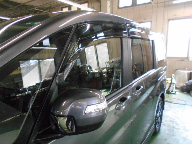 ステップワゴンスパーダ スパーダホンダセンシング　禁煙車　８人乗り　９インチナビ　フリップダウンモニター　ＥＴＣ　ドライブレコーダー　盗難防止　助手席エアバッグ　Ｗパワスラ　記録簿有　リアオートエアコン　地デジ　サイドエアバッグ　ＬＥＤライト　ＵＳＢ（34枚目）