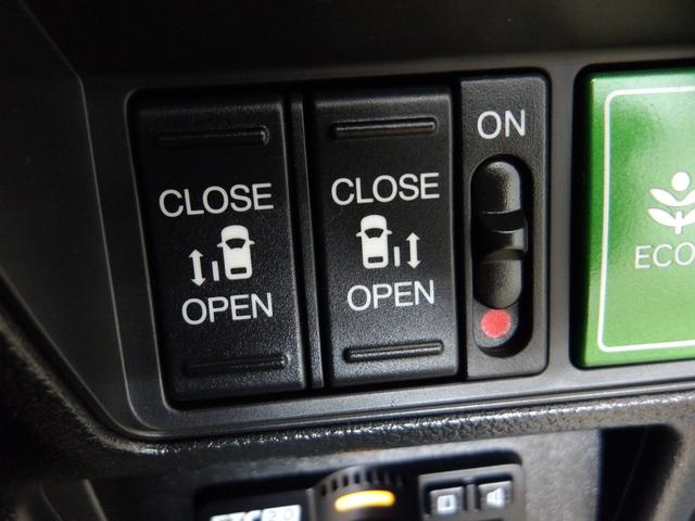 オデッセイハイブリッド ハイブリッド・ホンダセンシング　禁煙車　社外ドラレコ　ＬＥＤ　ＥＴＣ　スマートキー　Ｒカメラ　８人乗り　ＣＭＢＳ　エアバッグ　Ｂカメラ　オートクルーズコントロール　地デジ　サイドエアバッグ　ＤＶＤ再生可能　アイドリングストップ（11枚目）