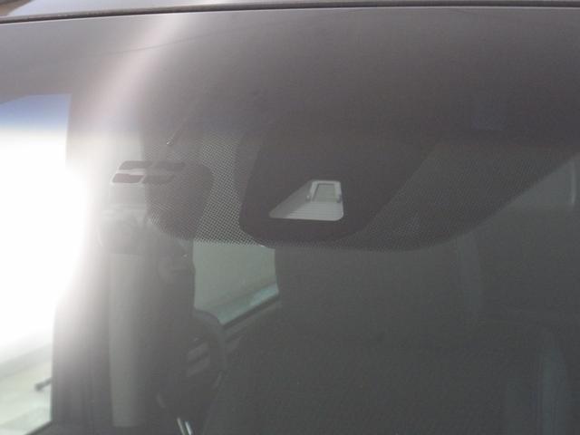 ステップワゴンスパーダ スパーダ・クールスピリット　禁煙車　純正９インチナビ　ＬＥＤヘッドライト　Ｒカメラ　ＥＴＣ　ＬＥＤヘッドライト　両電動スライドドア　追突軽減ブレーキ　スマキー　フルセグテレビ　盗難防止システム　サイドエアバック　ナビＴＶ　ＤＶＤ（13枚目）