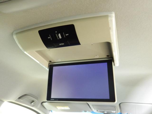 ステップワゴンスパーダ スパーダ・クールスピリット　禁煙車　純正９インチナビ　ＬＥＤヘッドライト　Ｒカメラ　ＥＴＣ　ＬＥＤヘッドライト　両電動スライドドア　追突軽減ブレーキ　スマキー　フルセグテレビ　盗難防止システム　サイドエアバック　ナビＴＶ　ＤＶＤ（19枚目）