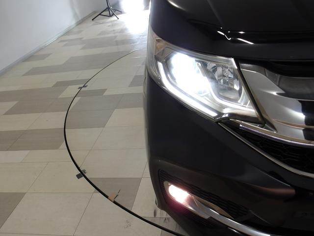 ステップワゴンスパーダ スパーダ・クールスピリット　禁煙車　純正９インチナビ　ＬＥＤヘッドライト　Ｒカメラ　ＥＴＣ　ＬＥＤヘッドライト　両電動スライドドア　追突軽減ブレーキ　スマキー　フルセグテレビ　盗難防止システム　サイドエアバック　ナビＴＶ　ＤＶＤ（20枚目）