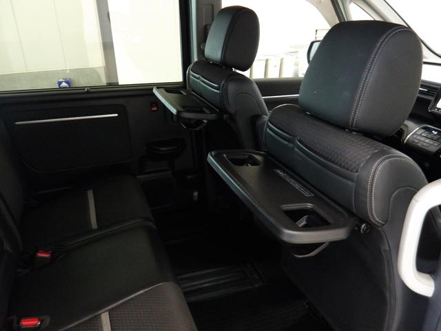 ステップワゴンスパーダ スパーダ・クールスピリット　禁煙車　純正９インチナビ　ＬＥＤヘッドライト　Ｒカメラ　ＥＴＣ　ＬＥＤヘッドライト　両電動スライドドア　追突軽減ブレーキ　スマキー　フルセグテレビ　盗難防止システム　サイドエアバック　ナビＴＶ　ＤＶＤ（23枚目）