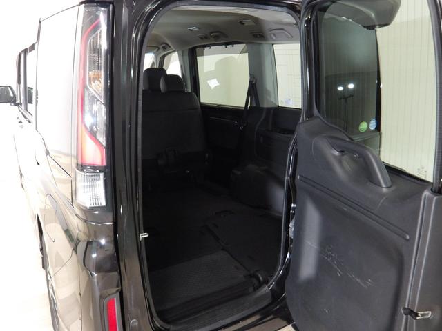 ステップワゴンスパーダ スパーダ・クールスピリット　禁煙車　純正９インチナビ　ＬＥＤヘッドライト　Ｒカメラ　ＥＴＣ　ＬＥＤヘッドライト　両電動スライドドア　追突軽減ブレーキ　スマキー　フルセグテレビ　盗難防止システム　サイドエアバック　ナビＴＶ　ＤＶＤ（30枚目）