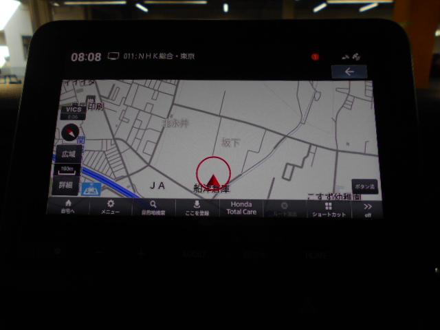 Ｎ－ＢＯＸカスタム ベースグレード　禁煙車　元試乗車　８インチコネクトナビ　純正前側ドラレコ　ＬＥＤヘッドライト　Ｒカメラ　スマートキー　ＵＳＢ接続　ＣＭＢＳ　オートエアコン　盗難防止装置　クルコン　ＥＴＣ　パワーステアリング　ＥＳＣ（2枚目）