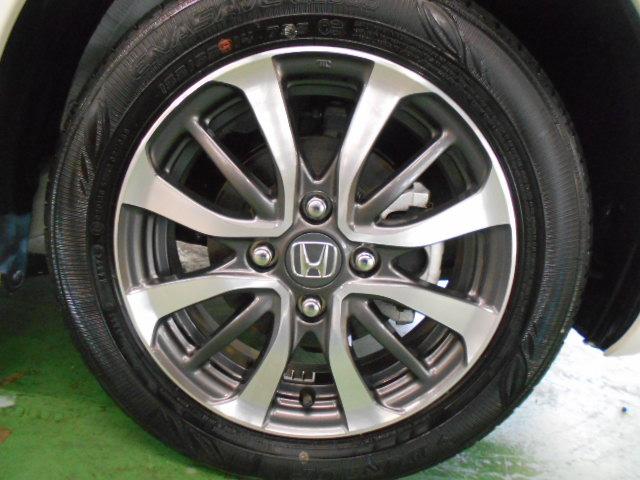 Ｎ－ＢＯＸカスタム ベースグレード　禁煙車　元試乗車　８インチコネクトナビ　純正前側ドラレコ　ＬＥＤヘッドライト　Ｒカメラ　スマートキー　ＵＳＢ接続　ＣＭＢＳ　オートエアコン　盗難防止装置　クルコン　ＥＴＣ　パワーステアリング　ＥＳＣ（32枚目）