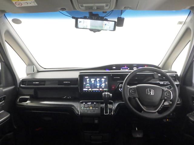 ステップワゴンスパーダ スパーダ・クールスピリット　禁煙車　両電動スライドドア　シートＨ　追突軽減ブレーキ　スマキー　Ｂカメ　Ｗエアコン　フルセグテレビ　盗難防止システム　サイドエアバック　ナビＴＶ　アクティブクルーズコントロール　キーフリー　ＤＶＤ（16枚目）