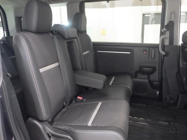 ステップワゴンスパーダ スパーダ・クールスピリット　禁煙車　両電動スライドドア　シートＨ　追突軽減ブレーキ　スマキー　Ｂカメ　Ｗエアコン　フルセグテレビ　盗難防止システム　サイドエアバック　ナビＴＶ　アクティブクルーズコントロール　キーフリー　ＤＶＤ（19枚目）