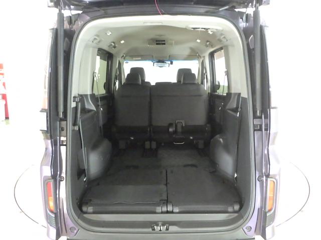 ステップワゴンスパーダ スパーダ・クールスピリット　禁煙車　両電動スライドドア　シートＨ　追突軽減ブレーキ　スマキー　Ｂカメ　Ｗエアコン　フルセグテレビ　盗難防止システム　サイドエアバック　ナビＴＶ　アクティブクルーズコントロール　キーフリー　ＤＶＤ（22枚目）