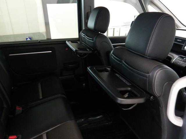 ステップワゴンスパーダ スパーダ・クールスピリットホンダセンシング　禁煙車　９インチ純正ナビ　ＥＴＣ　スマートキー　シートヒーター　Ｒカメラ　サイドエアバック　左右電動スライドドア　バックモニタ　地ＴＶ　ナビ＆ＴＶ　三列シート　助手席エアバッグ　ドライブレコーダ（11枚目）