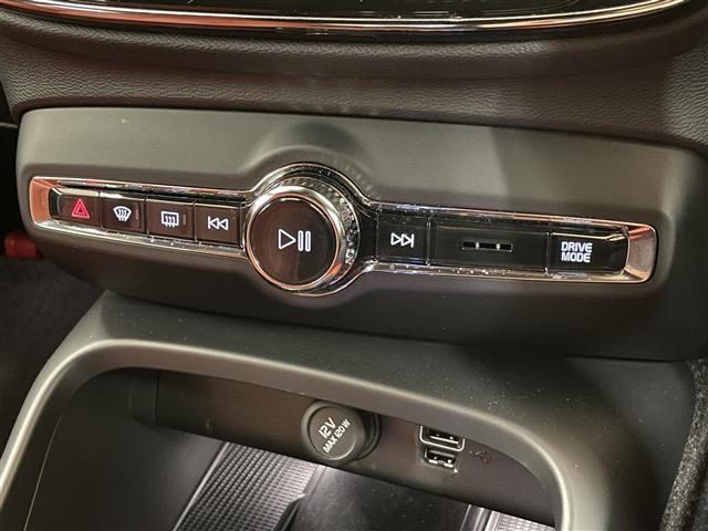 Ｔ４　ＡＷＤ　インスクリプション　禁煙車　純正ＨＤＤナビ　フルセグ　Ｂｌｕｅｔｏｏｔｈ　Ａｐｐｌｅｃａｒｐｌａｙ　ＡｎｄｒｏｉｄＡｕｔｏ　コンビニエンスパッケージ　ＥＴＣ　ドライブレコーダー　全方位モニター　４ＷＤ　レザーシート(36枚目)