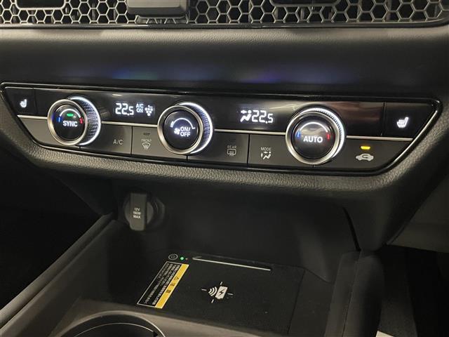 ＺＲ－Ｖ Ｚ　禁煙車　ホンダセンシング　純正ナビ　フルセグＴＶ　Ｂｌｕｅｔｏｏｔｈ　全方位カメラ　シートヒーター　レザーシート　ＢＳＭ　パワーバックドア　スマートキー　置くだけ充電　ＬＥＤヘッドライト（11枚目）