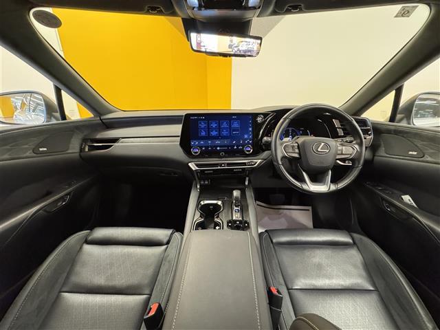 ＲＸ ＲＸ３５０ｈ　バージョンＬ　メーカー純正ナビ　パノラミックビューモニター　パワーバックドア　Ｂｌｕｅｔｏｏｔｈ　フルセグＴＶ　サンルーフ　ヘッドアップディスプレイ　ミラー一体型前後ドライブレコーダー　ＥＴＣ２．０　パドルシフト（2枚目）