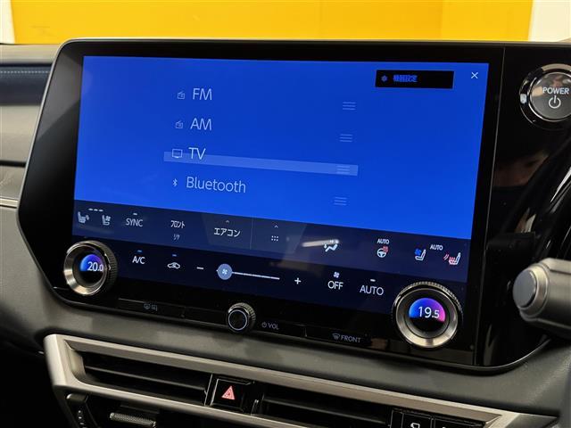 ＲＸ ＲＸ３５０ｈ　バージョンＬ　メーカー純正ナビ　パノラミックビューモニター　パワーバックドア　Ｂｌｕｅｔｏｏｔｈ　フルセグＴＶ　サンルーフ　ヘッドアップディスプレイ　ミラー一体型前後ドライブレコーダー　ＥＴＣ２．０　パドルシフト（4枚目）