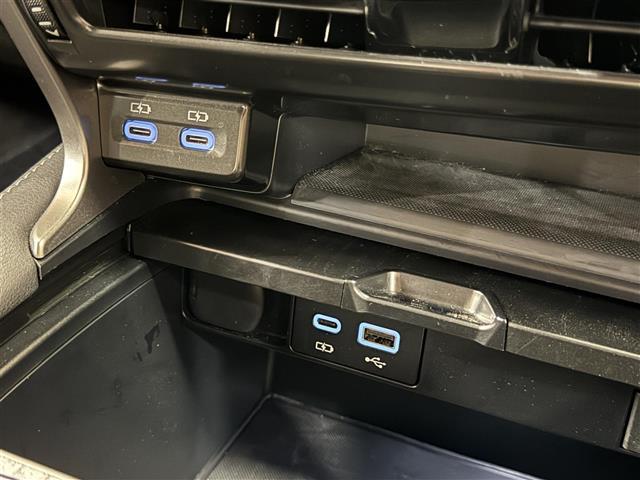 ＲＸ ＲＸ３５０ｈ　バージョンＬ　メーカー純正ナビ　パノラミックビューモニター　パワーバックドア　Ｂｌｕｅｔｏｏｔｈ　フルセグＴＶ　サンルーフ　ヘッドアップディスプレイ　ミラー一体型前後ドライブレコーダー　ＥＴＣ２．０　パドルシフト（38枚目）