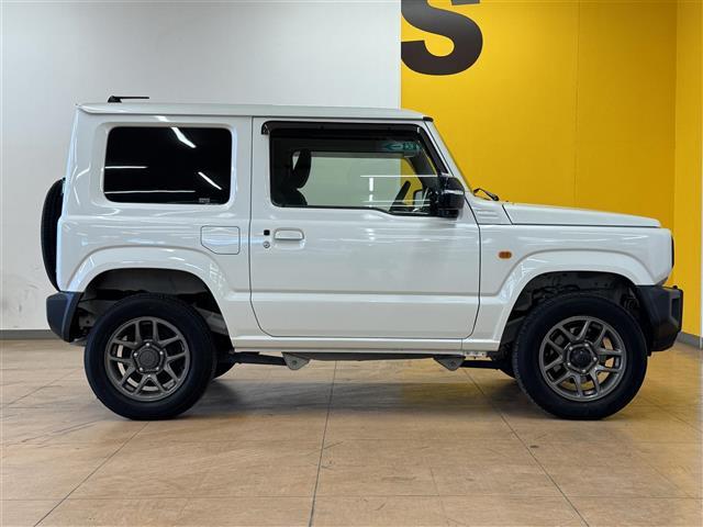 ジムニー ＸＣ　衝突軽減　社外ナビ　ＬＥＤオートライト　フォグランプ　シートヒーター　純正１６インチＡＷ　トランスファーレバー　ダウンヒルアシスト　センターデフロック　ステアリングスイッチ　革巻きステアリング　ＥＴＣ（31枚目）