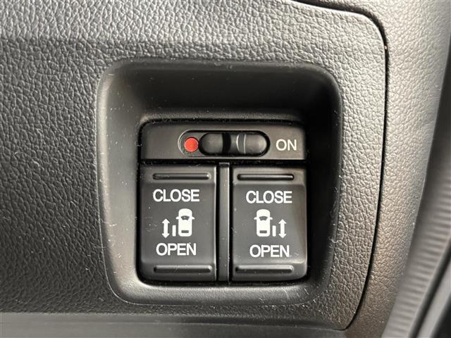 N-BOXカスタム G・ターボLパッケージ 4WD メモリーナビ HIDヘッドライト ETC バックカメラ 両側電動スライドドア フルセグ シートヒーター オートクルーズコントロール ターボ DVD再生 オートライト 衝突防止システム エアコン(7枚目)