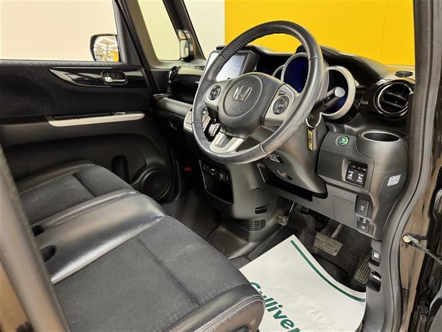 N-BOXカスタム G・ターボLパッケージ 4WD メモリーナビ HIDヘッドライト ETC バックカメラ 両側電動スライドドア フルセグ シートヒーター オートクルーズコントロール ターボ DVD再生 オートライト 衝突防止システム エアコン(12枚目)