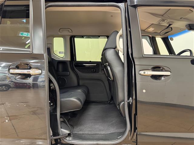 N-BOXカスタム G・ターボLパッケージ 4WD メモリーナビ HIDヘッドライト ETC バックカメラ 両側電動スライドドア フルセグ シートヒーター オートクルーズコントロール ターボ DVD再生 オートライト 衝突防止システム エアコン(15枚目)