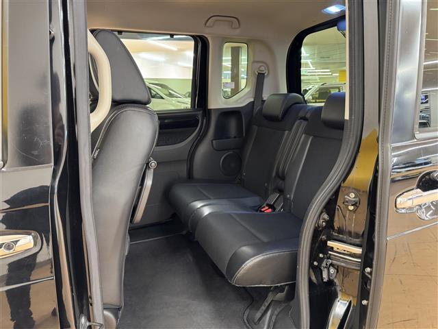 N-BOXカスタム G・ターボLパッケージ 4WD メモリーナビ HIDヘッドライト ETC バックカメラ 両側電動スライドドア フルセグ シートヒーター オートクルーズコントロール ターボ DVD再生 オートライト 衝突防止システム エアコン(17枚目)