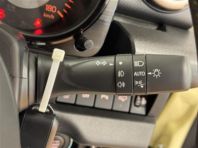 ジムニーノマド FC 衝突軽減ブレーキ クルーズコントロール リアコーナーセンサー LEDヘッドライト フォグランプ 前席シートヒーター ダウンヒルアシスト 純正フロアマット 純正ドアバイザー 4WD プッシュスタート(40枚目)