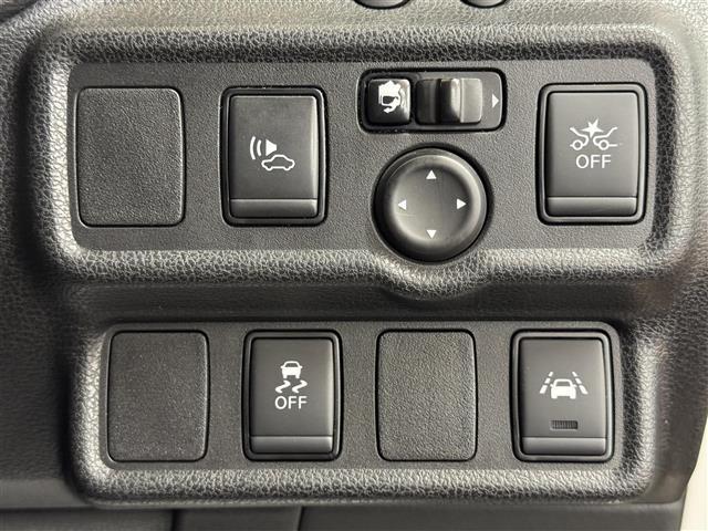 ノート ｅ－パワー　Ｘ　純正７インチワイドナビ　アラウンドビューモニター　クルーズコントロール　Ｂｌｕｅｔｏｏｔｈ　フルセグＴＶ　ミュージックサーバー　ＬＥＤヘッドライト　ＬＥＤフォグランプ　ＥＴＣ　純正１５インチアルミ（6枚目）