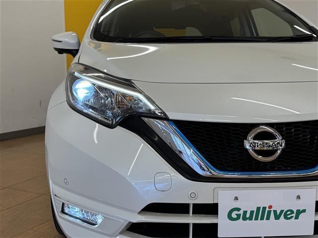 ノート ｅ－パワー　Ｘ　純正７インチワイドナビ　アラウンドビューモニター　クルーズコントロール　Ｂｌｕｅｔｏｏｔｈ　フルセグＴＶ　ミュージックサーバー　ＬＥＤヘッドライト　ＬＥＤフォグランプ　ＥＴＣ　純正１５インチアルミ（21枚目）