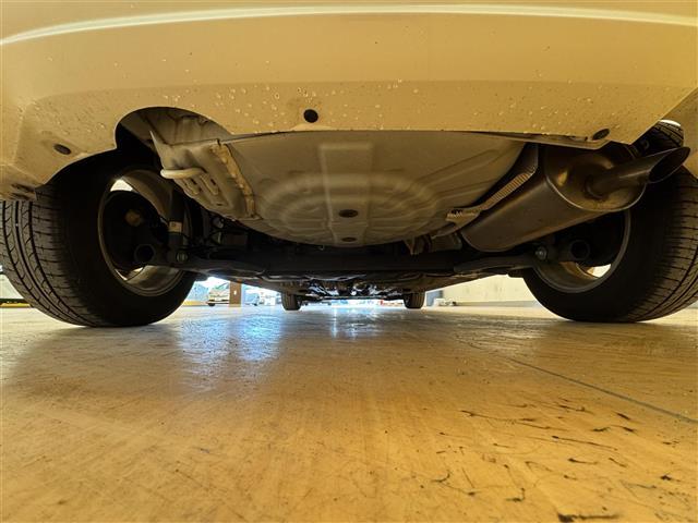 ノート ｅ－パワー　Ｘ　純正７インチワイドナビ　アラウンドビューモニター　クルーズコントロール　Ｂｌｕｅｔｏｏｔｈ　フルセグＴＶ　ミュージックサーバー　ＬＥＤヘッドライト　ＬＥＤフォグランプ　ＥＴＣ　純正１５インチアルミ（43枚目）